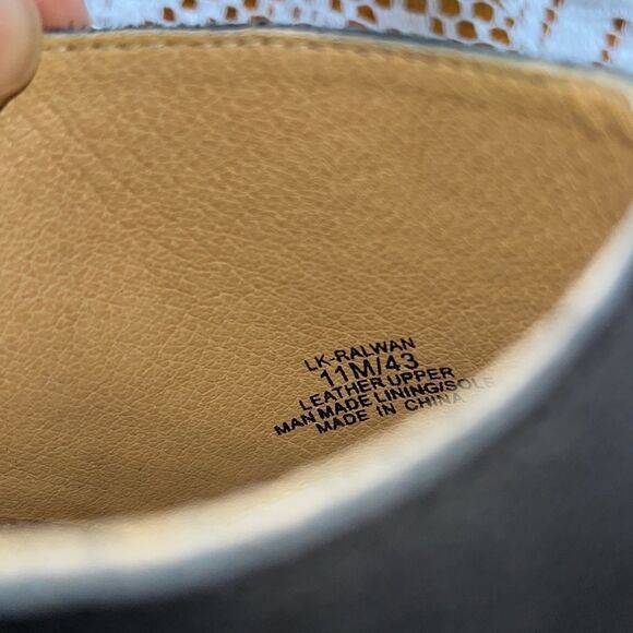 LOVELY LIKE NEW LUCKY BRAND RALWAN BLACK LEATHER CUTOUT BOOTIES SIZE 11 (Euro43) - Picture 10 of 11